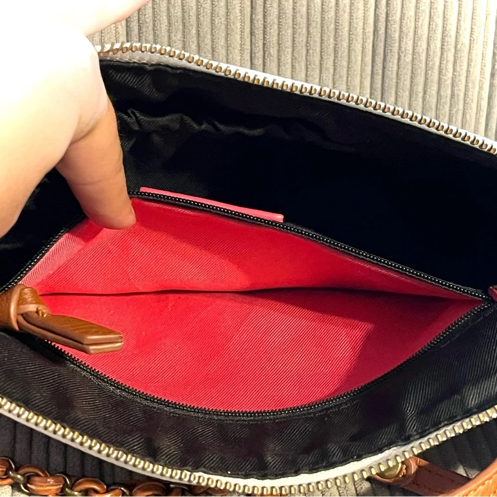 Elliott Lucca Cream Floral Clutch/Crossbody 2 for $22 - Picture 14 of 16